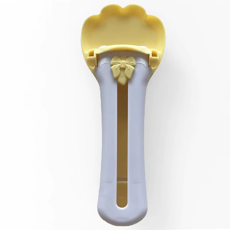 Pet Feeder Spoon Cat Strip Squeeze Spoons Multifunctional Cat Feeding Spoon for Cat Wet Food Treats Liquid Snack Feeding