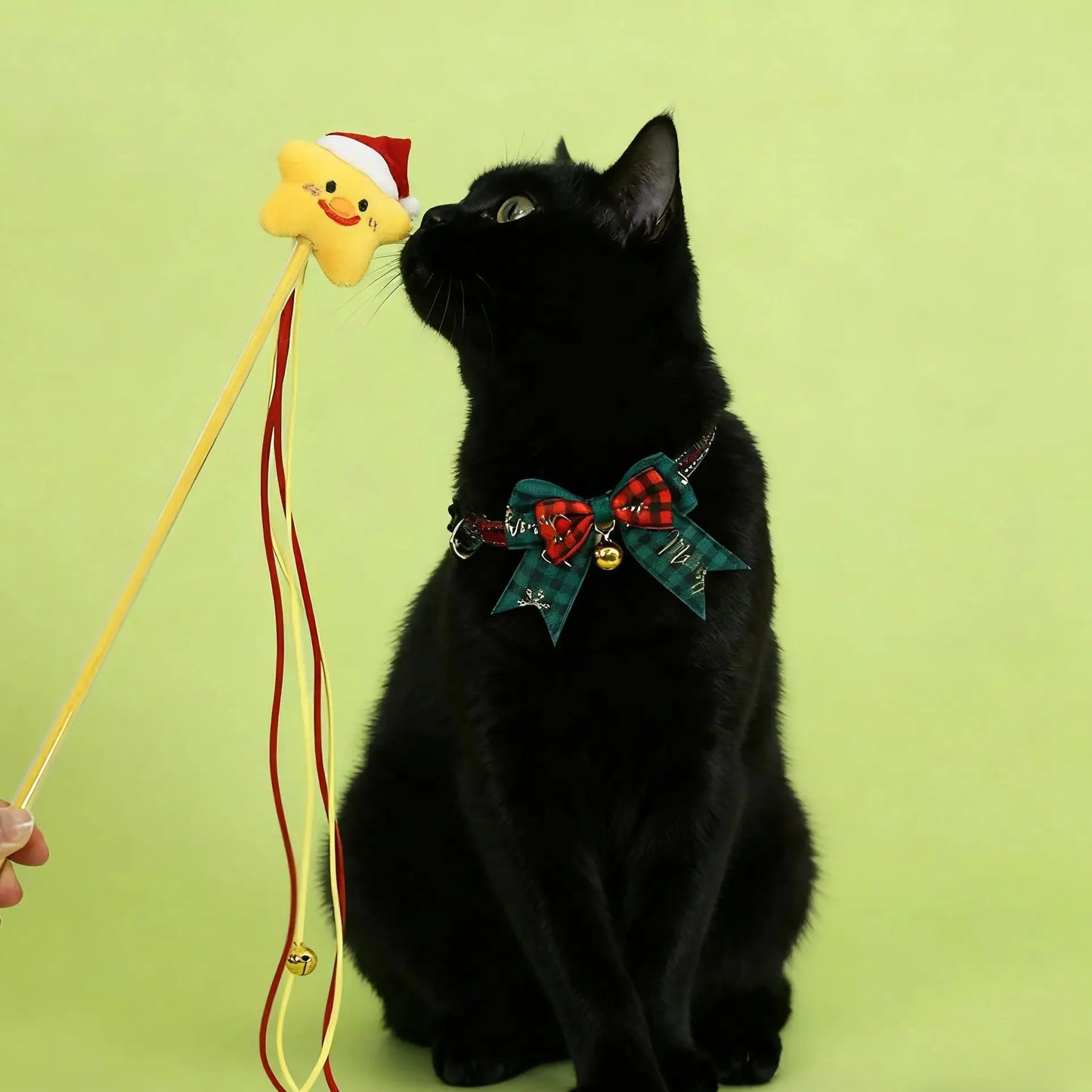 Festive Christmas Cat Bell Collar Adjustable Soft Lucky Charm Pet Accessory for Kitten Holiday Party Costume Jewelry