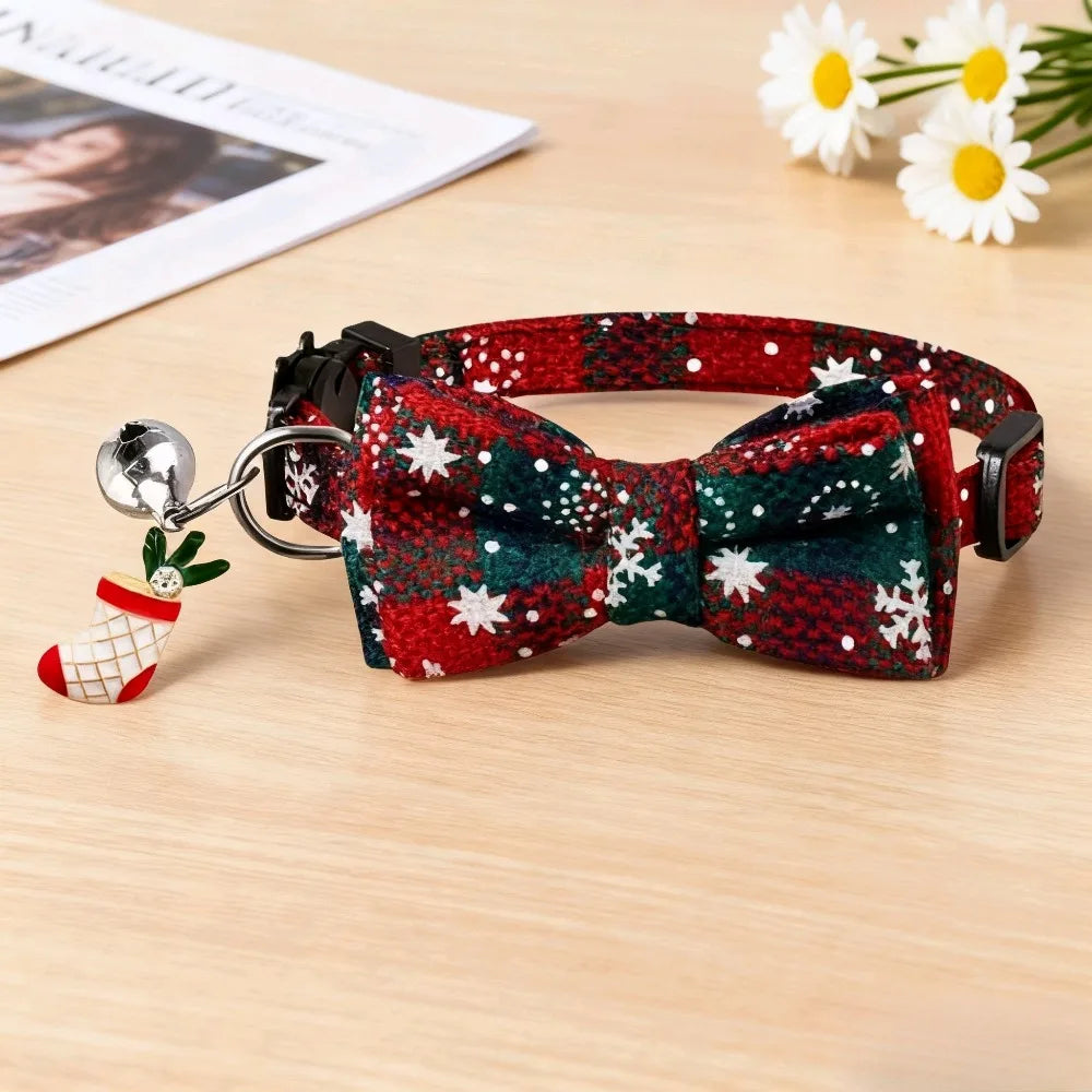 Christmas Pet Collar Cat and Puppy Bell Collar, Cotton Fabric Comfortable Breathable anti Suffocation Safe Buckle Cat Collar